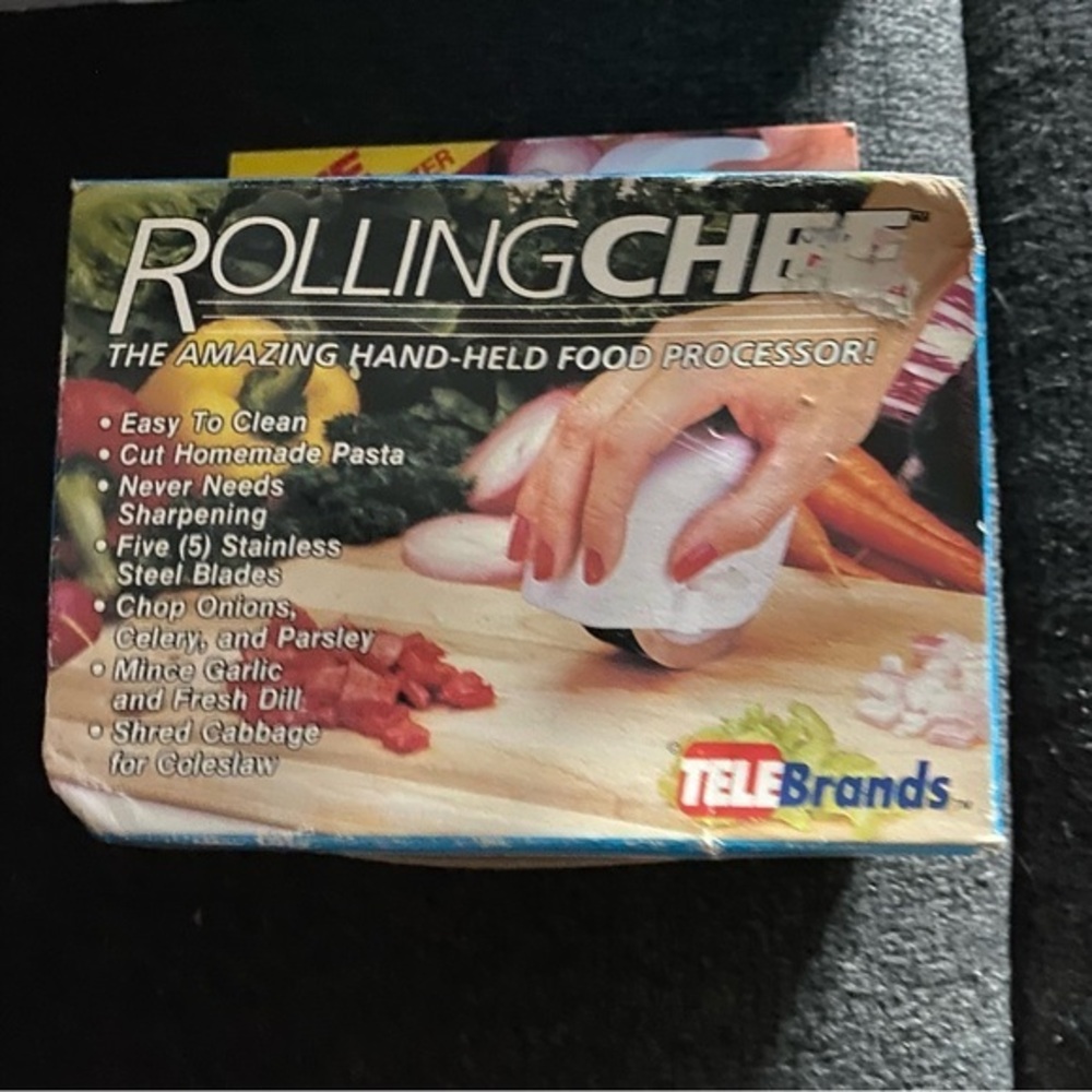 Vintage Rolling Chef Amazing Hand Held Food Processor 5 Stainless Steel Blades‎